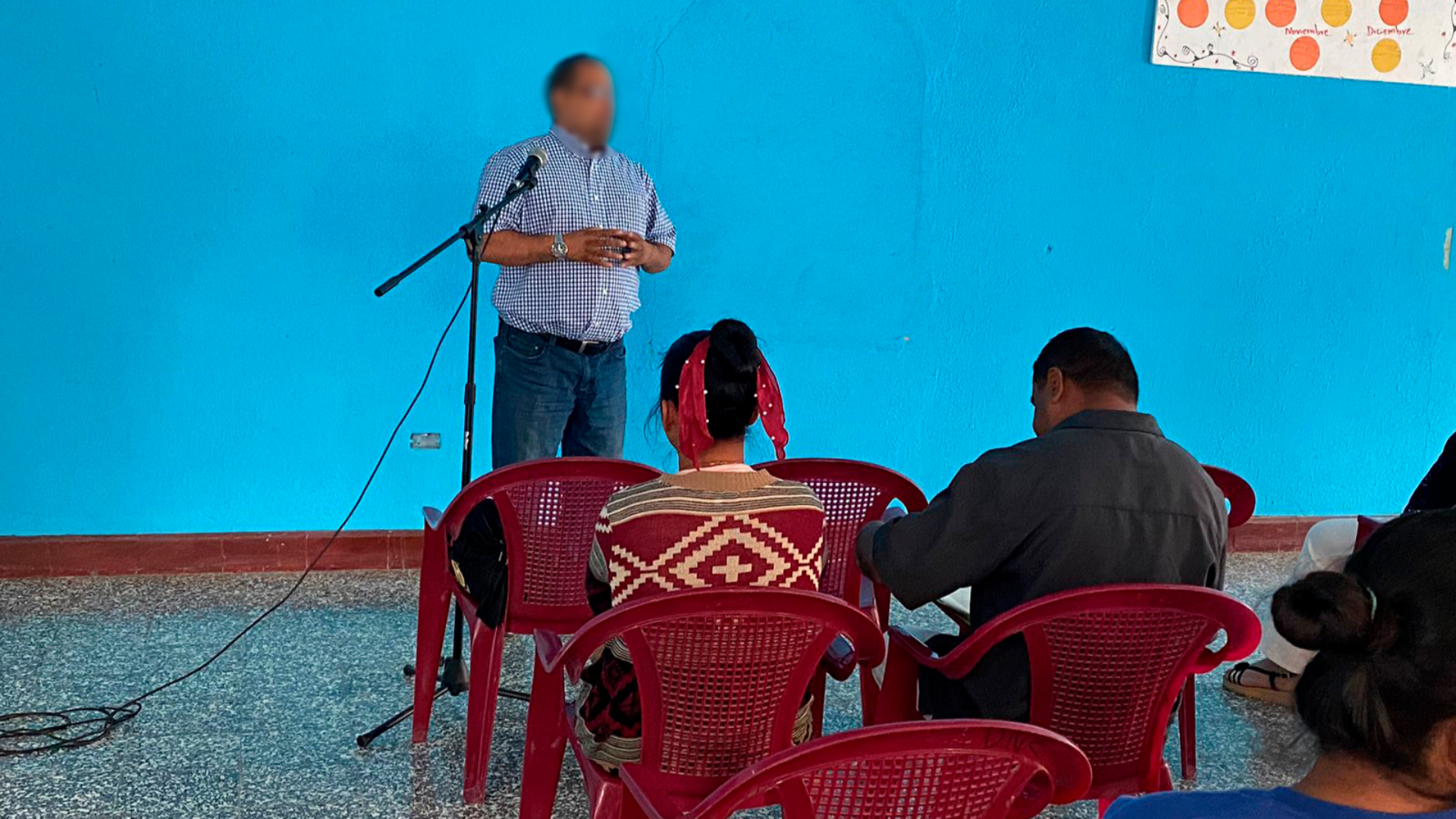 Homem Pregando Em Igreja 1724706230864 1724730597781